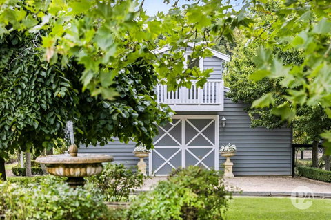 Farm Stay POPLAR Cottage At Wilindi Estate - Mackay Tourism 2