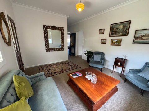 Family Friendly Home In Mullumbimby Town - Byron Shire - Mackay Tourism 0