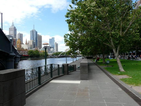 Freshwater Pearl On Southbank, Melbourne - Mackay Tourism 4
