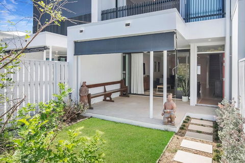 Fulcher Lane - A Zen Retreat In Modern Comfort - Mackay Tourism 1