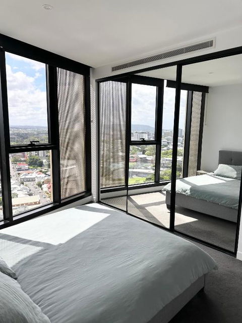 FV Peppers 1 Bedroom Apartment - Mackay Tourism 2