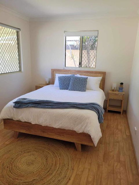 G&R Beach Cottage - Mackay Tourism 1