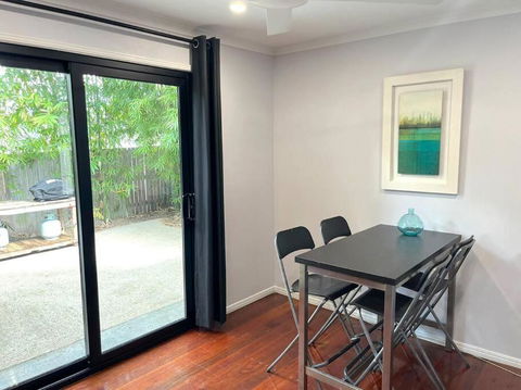 Gabba Central Lofthouse Sleeps5 Pets - Mackay Tourism 2