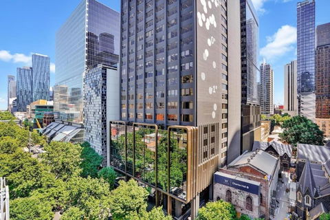 Gem In Heart Of Melbourne CBD - Mackay Tourism 0