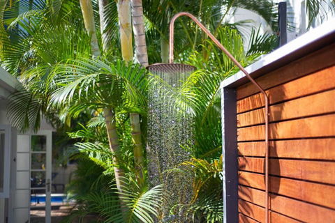 Genoa Beach House - Mackay Tourism 2