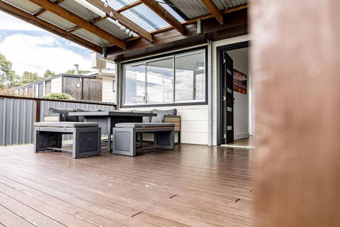 Georges Bay Bungalow - Home - Mackay Tourism 1