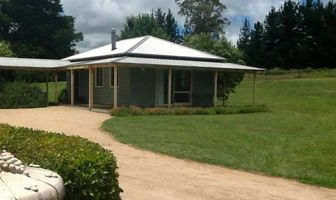 Glen Waverly Farmstay - Mackay Tourism 0