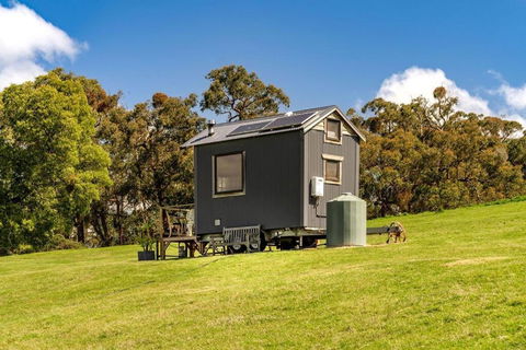 Golden Plains By Tiny Away - Mackay Tourism 0