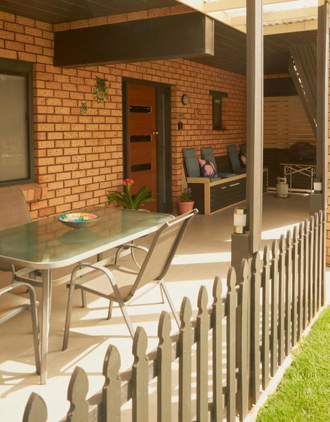 GOLDFIELDS STUDIO APARTMENT, Beaconsfield - Fully Self-contained, Air-conditioning - Mackay Tourism 1