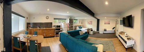 GOLDFIELDS STUDIO APARTMENT, Beaconsfield - Fully Self-contained, Air-conditioning - Mackay Tourism 0
