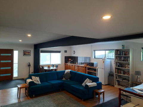 GOLDFIELDS STUDIO APARTMENT, Beaconsfield - Fully Self-contained, Air-conditioning - Mackay Tourism 2