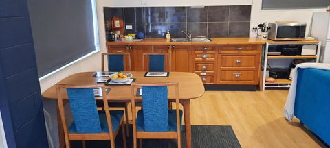 GOLDFIELDS STUDIO APARTMENT, Beaconsfield - Fully Self-contained, Air-conditioning - Mackay Tourism 3