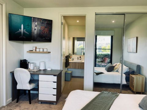 Golf Sandbelt Private Room With Ensuite Inc Breakfast - Mackay Tourism 1