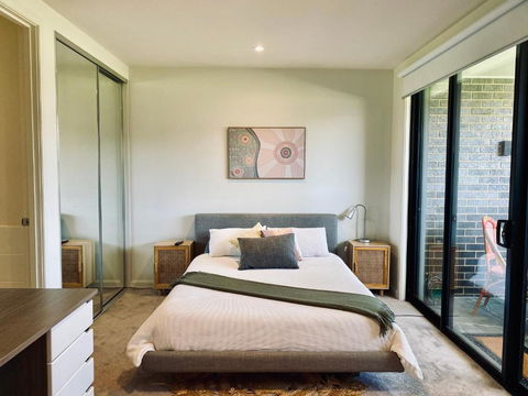 Golf Sandbelt Private Room With Ensuite Inc Breakfast - Mackay Tourism 0