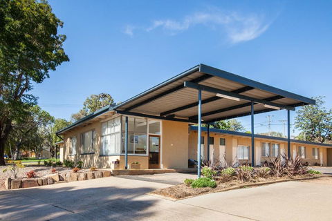 Gulgong Motel - Mackay Tourism 3