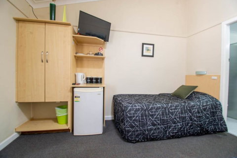 Gundagai Motel - Mackay Tourism 3