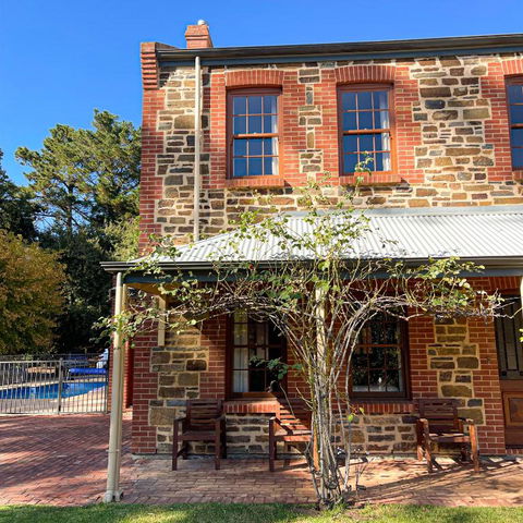 Hahndorf Luxury Retreat 5 Bedrooms For 12 Guests - Mackay Tourism 3