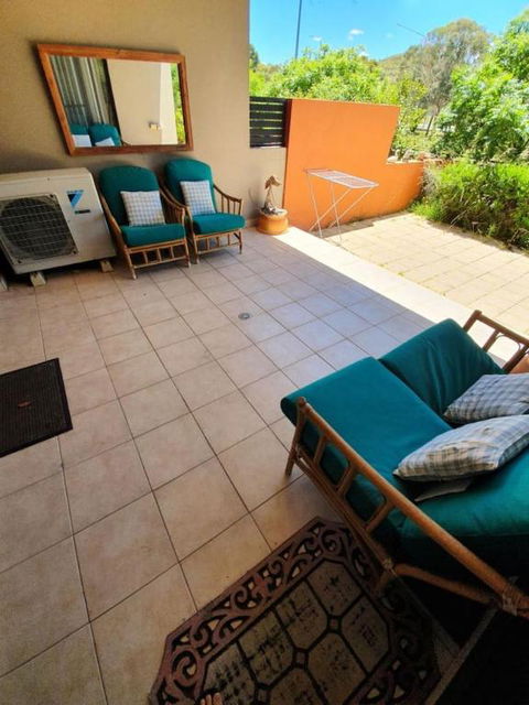 Ground Level 2BR 2BA Apartment W Courtyard - Mackay Tourism 1