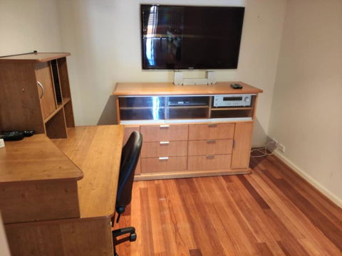 Ground Level 2BR 2BA Apartment W Courtyard - Mackay Tourism 2