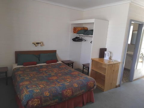 Hawker Outback Motel - Mackay Tourism 2