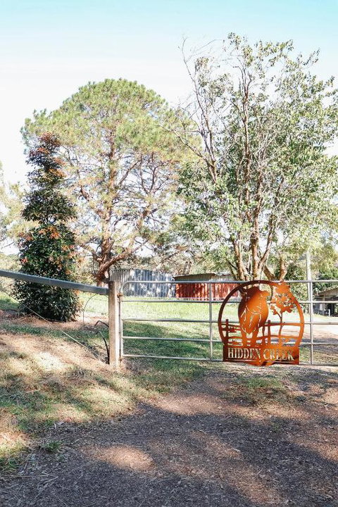 Hidden Creek Cabin - Mackay Tourism 1