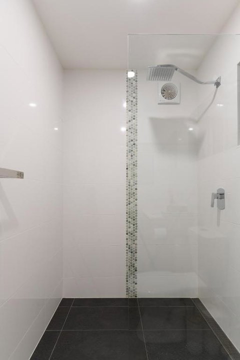 Hills Hideaway - Mackay Tourism 3