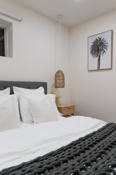 Hills Hideaway - Mackay Tourism 0