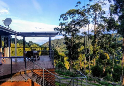 HILLSIDE HOUSE - Mackay Tourism 0