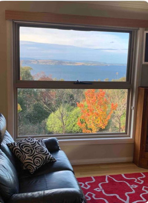 Hobart Ocean View - Mackay Tourism 3