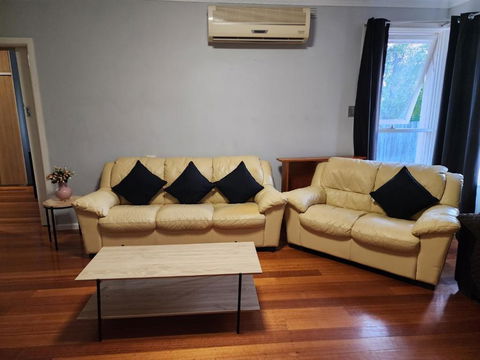 Homestay Near Dandenong Plaza - Mackay Tourism 2