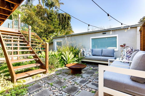 Idyllic 4-Bed Home With Alfresco Area Near Beach - Mackay Tourism 3