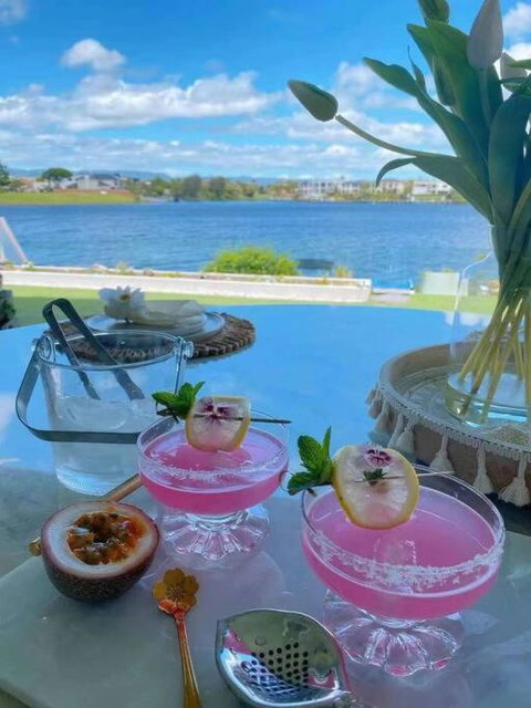 Immaculate Waterfront Residence-Masterpiece - Mackay Tourism 0