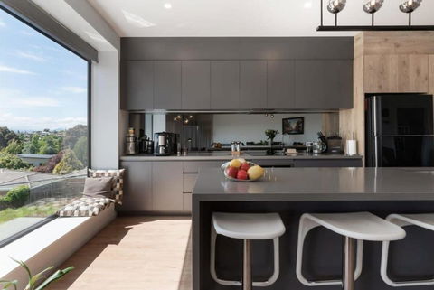 Impressively Spacious Modern & Convenient - Mackay Tourism 1