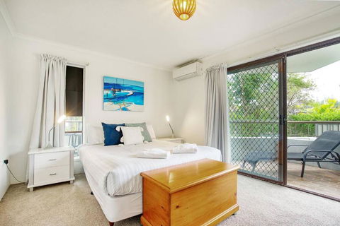 In The Tropics - Poolside Broadbeach Hideaway - Mackay Tourism 3