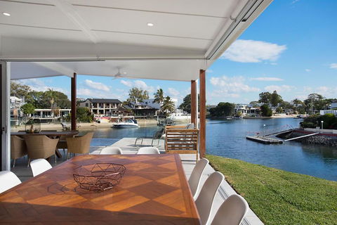 INCREDIBLE VALUE - Perfect For Large Families - Mackay Tourism 3