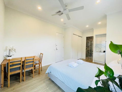 Independent Room With Onsuite And Small Kitchen - Mackay Tourism 3