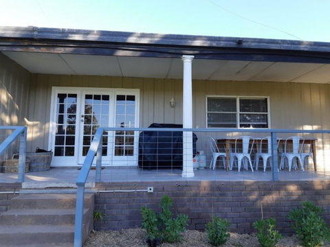 Indigo Vineyard Farmstay - Mackay Tourism 3