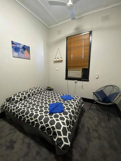 Imperial Hotel Coonabarabran - Mackay Tourism 1
