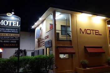 International Lodge Motel with Mackay Tourism
