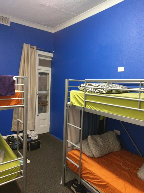 Adelaide Travellers Inn Backpackers Hostel - Mackay Tourism 3