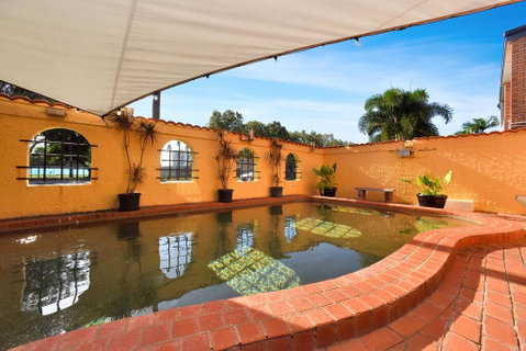 Adobe Motel - Mackay Tourism 1