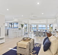 Adrift Retreat - St Georges Basin Waterfront Home - Mackay Tourism