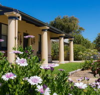 Agnes Cottage Bed  Breakfast - Mackay Tourism