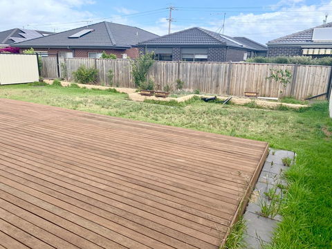 AHA Family Holiday House With Huge Backyard - Mackay Tourism 1