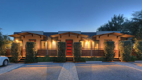 Airport Tourist Village Melbourne - Mackay Tourism 0