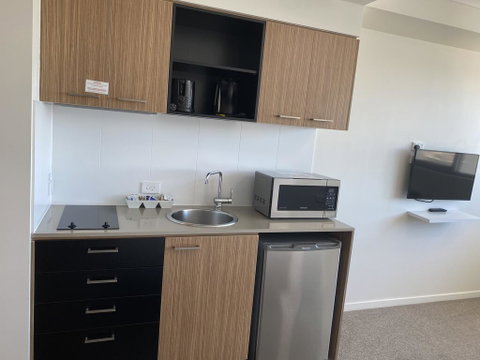 Airtrip Apartments On River Street, Mackay - Mackay Tourism 1