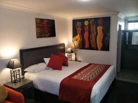 Alabaster Motor Inn - Mackay Tourism 0