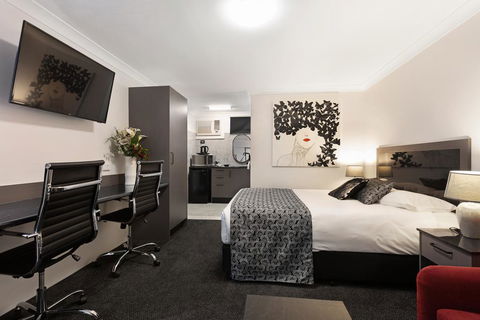 Alabaster Motor Inn - Mackay Tourism 1