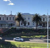 Albany Foreshore Guest House - Mackay Tourism