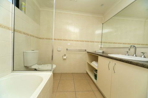 Albury Regent Motel - Mackay Tourism 2